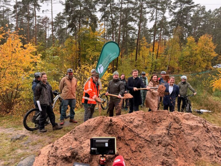 Mehr über den Artikel erfahren Bikepark Schmausenbuck